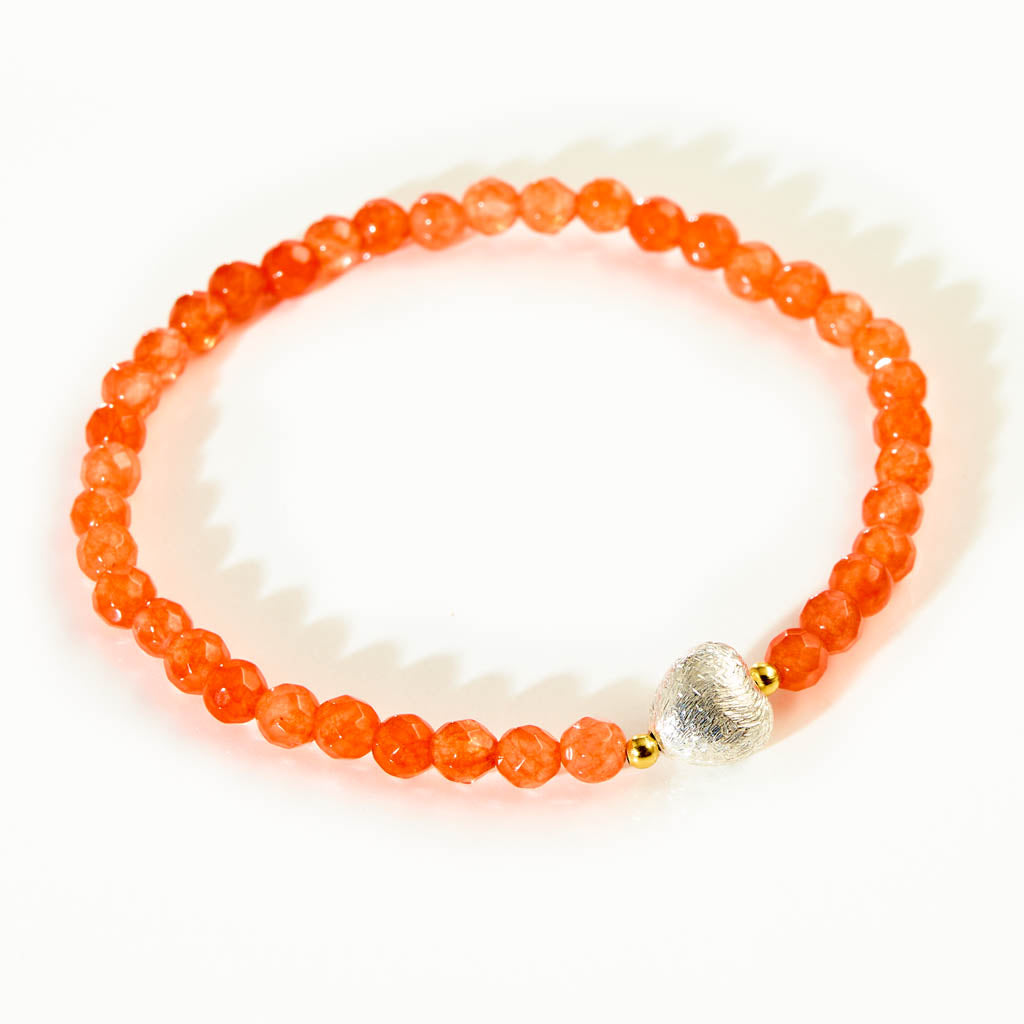 LITTLE HEART Armband – Carneol in Silber oder Gold, Liebesgeschenk für Herzensmenschen