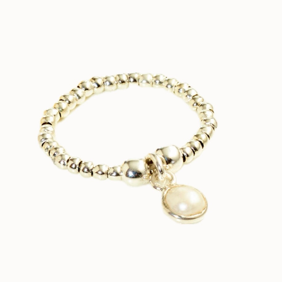 Mini Pearl Ring – Elastischer Ring in Silber & Vergoldet