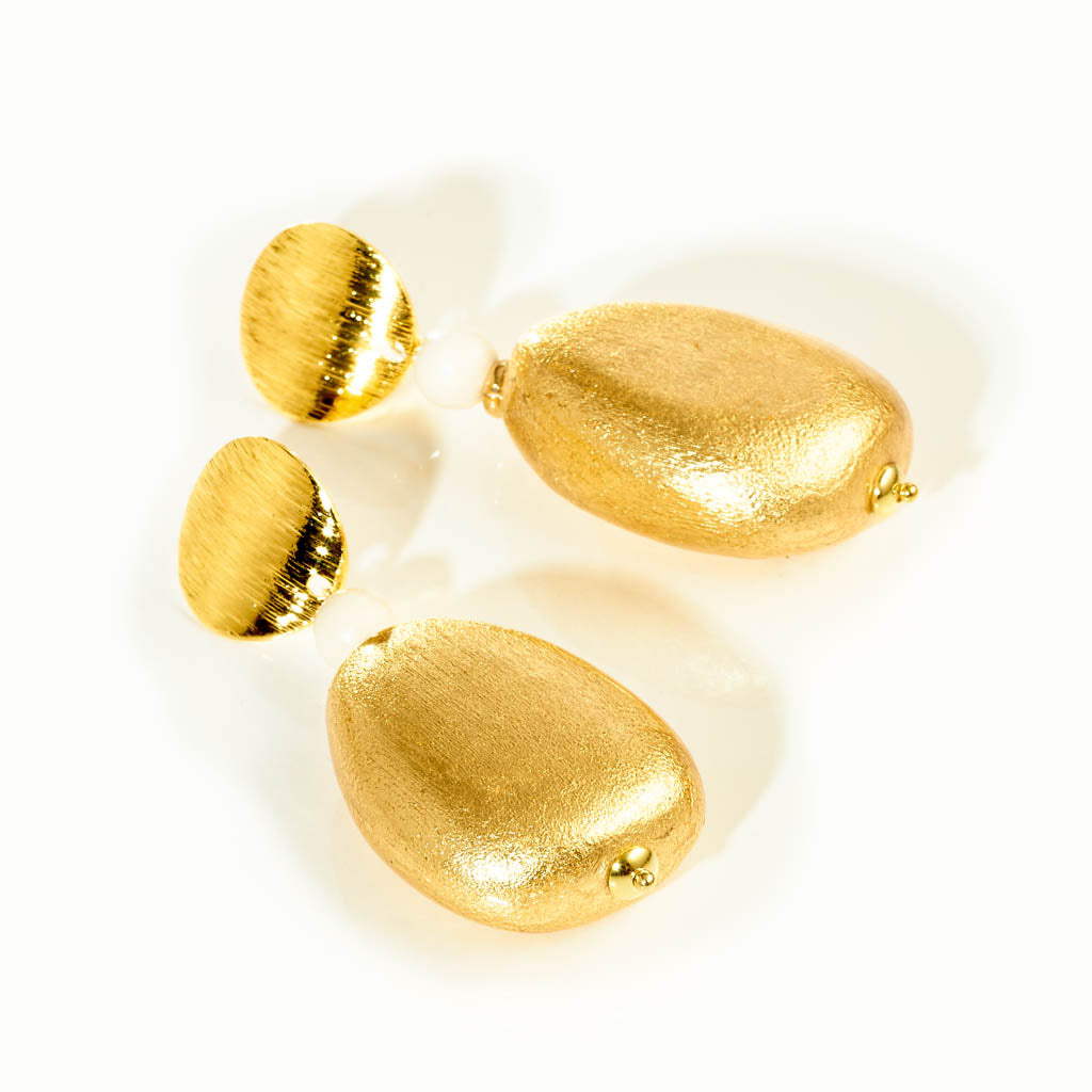 GOLD & BOLD Ohrstecker – White & Golden Triangle