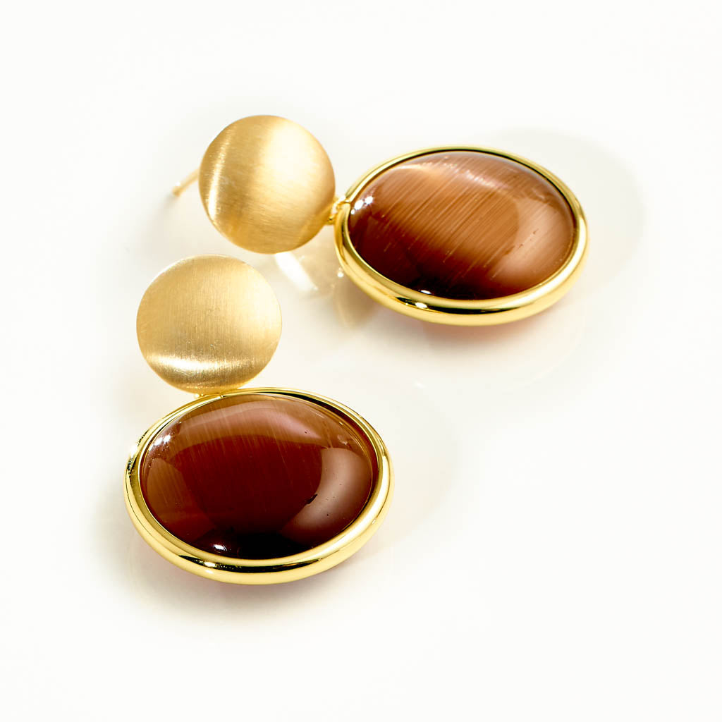 CARAMELLI DELUXE Ohrstecker Soft Caramel – Runde italienische Crystal-Elemente in warmem Caramel-Ton mit 24kt vergoldeten Silberscheiben, handgefertigter Damen-Schmuck