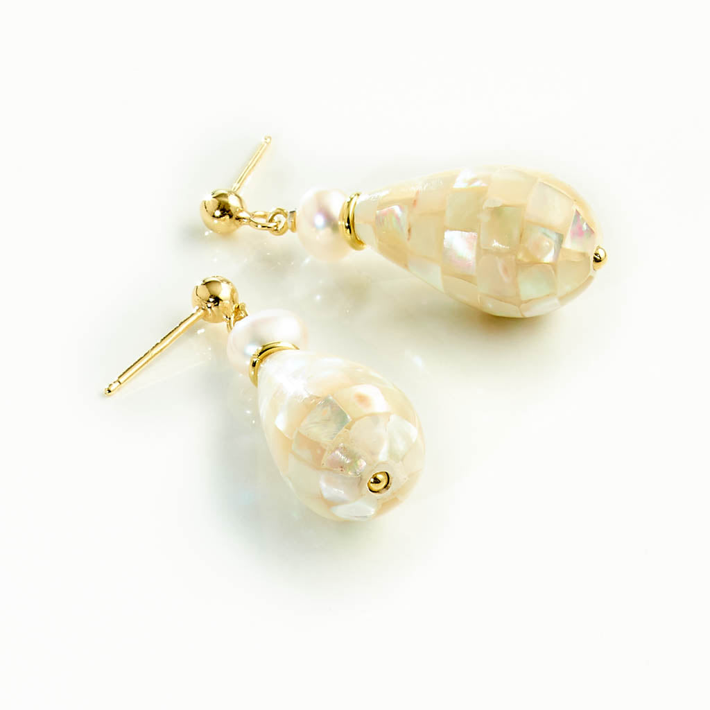 SNOWBALL Tropfen Ohrstecker