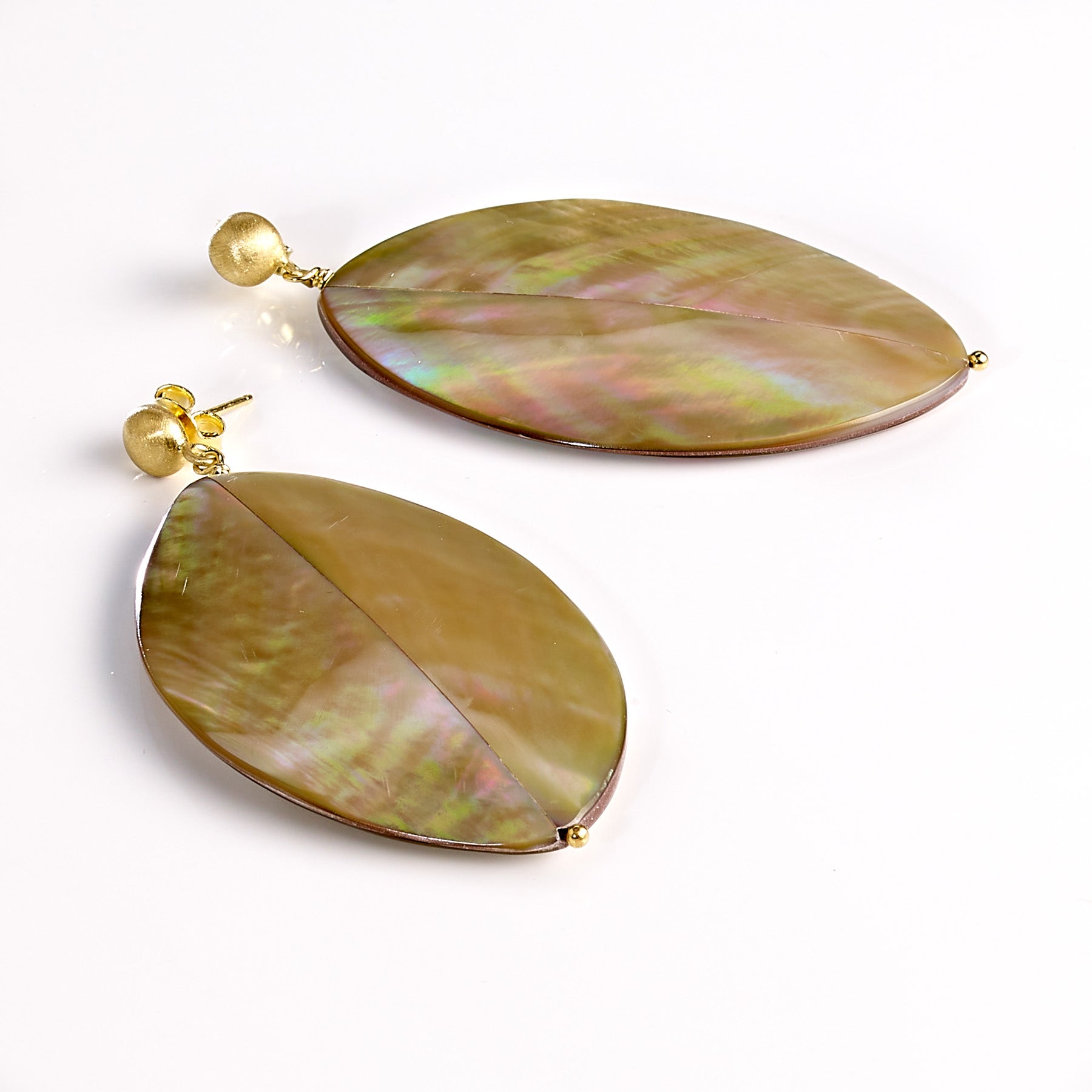 Perlmutt Blatt Ohrstecker