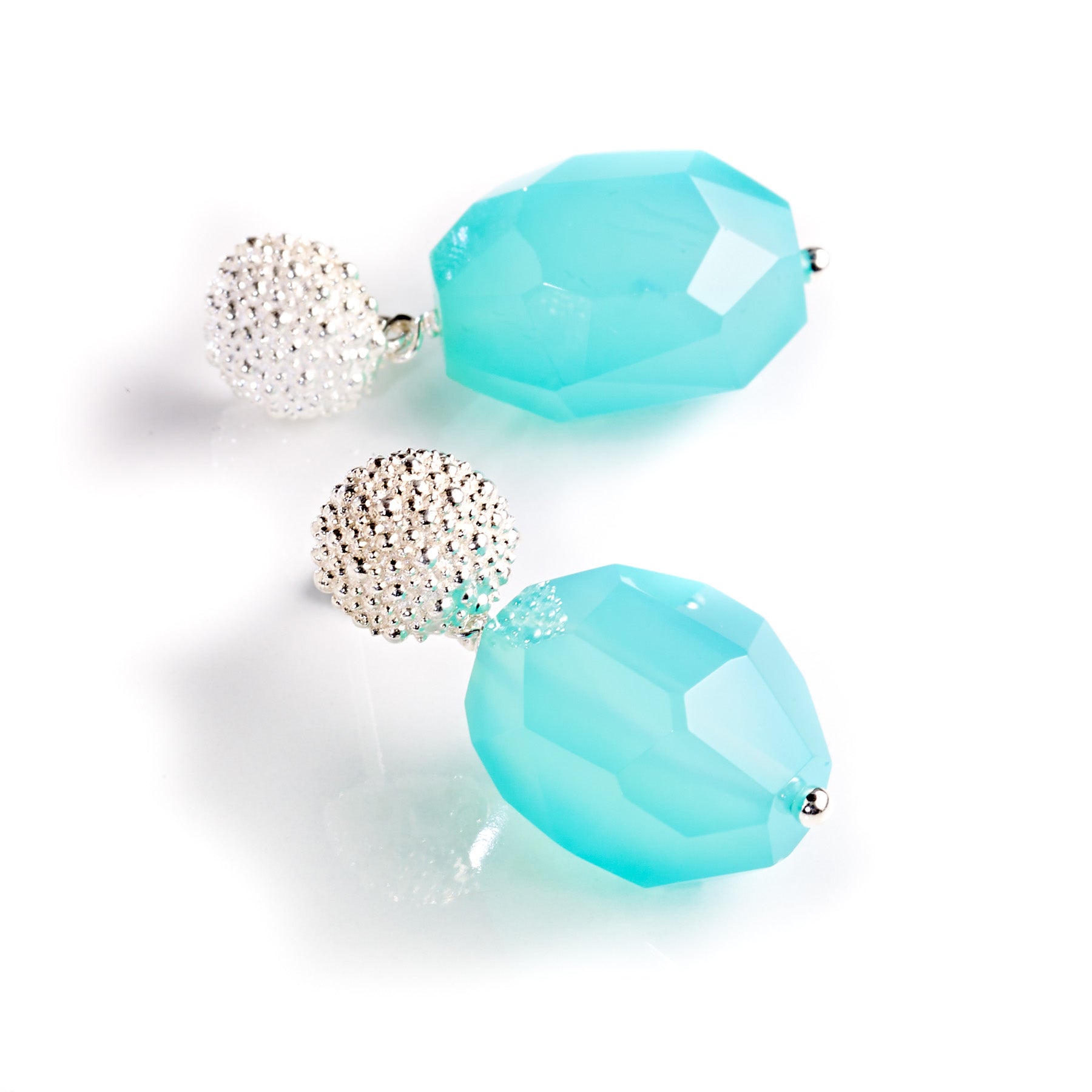 SEEIGEL AQUA SPLASH Ohrstecker – Aquablauer Chalzedon, 925 Sterling Silber