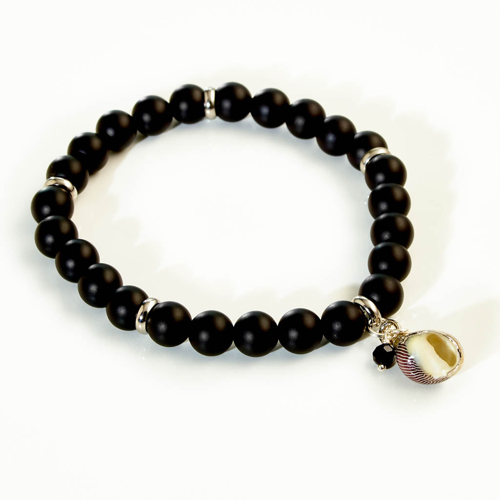 MODERN ADAMS Armband mit Naturmuschel-Anhänger