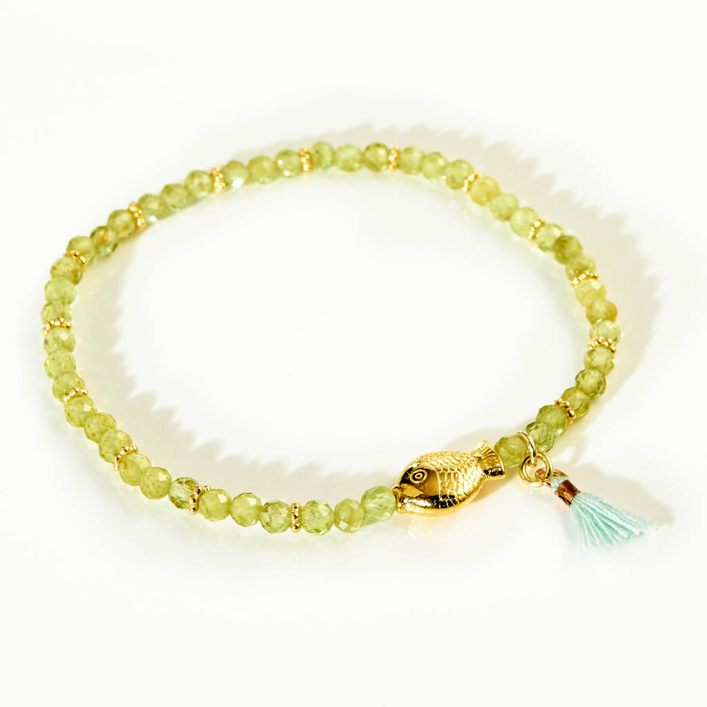 MINI BLUB Armband – Gelbgrüne Peridot-Kugeln mit vergoldetem Fisch, handgefertigter Damenschmuck, elegantes Armband