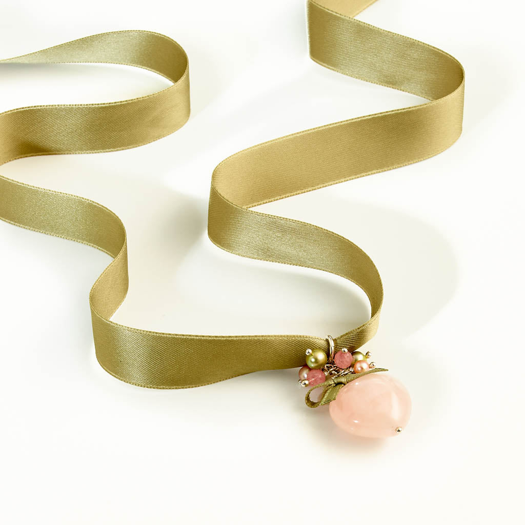HERZ Pompom Anhänger inklusive Satinband