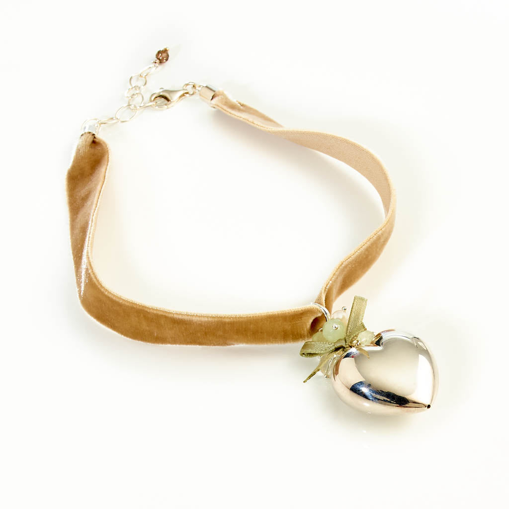 HERZ Pompom Anhänger inklusive Chocker