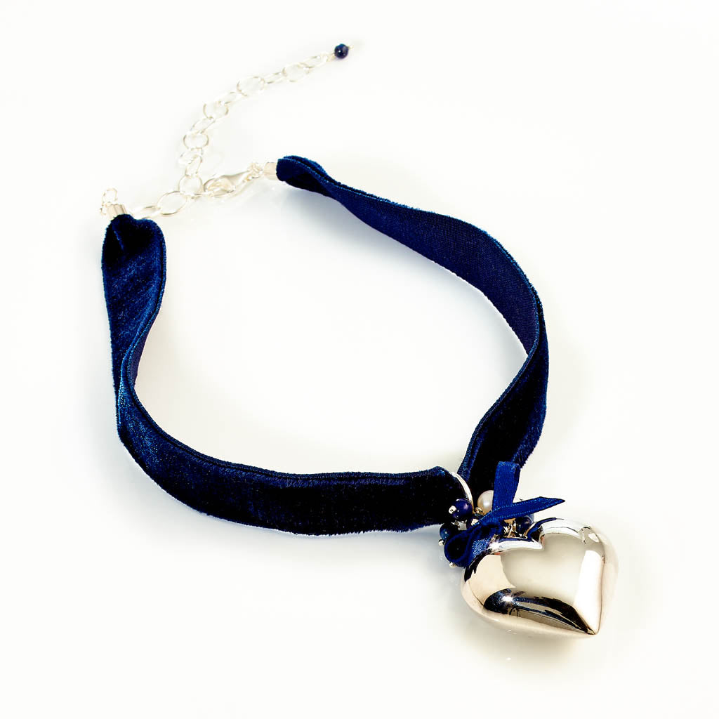 HERZ Pompom Anhänger inklusive Chocker